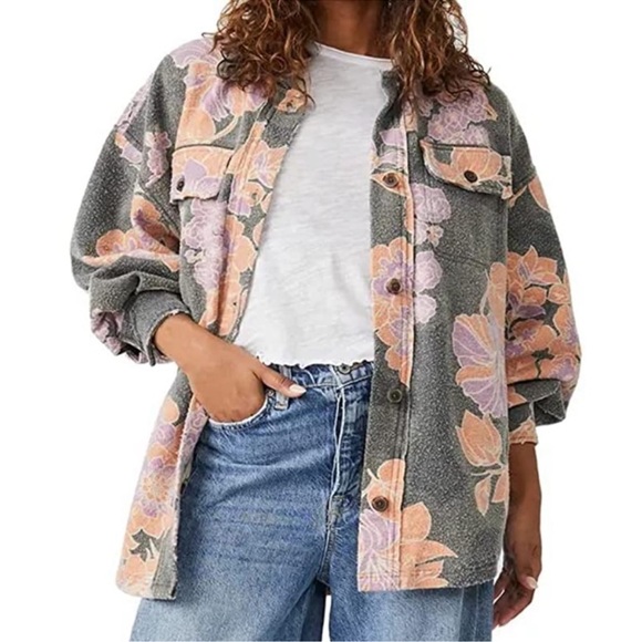 Free People Jackets & Blazers - NWT ✨Free People✨ Floral Printed Jacket/Shacket